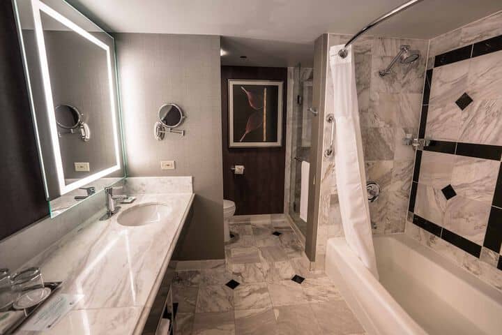 Room 60 of 111