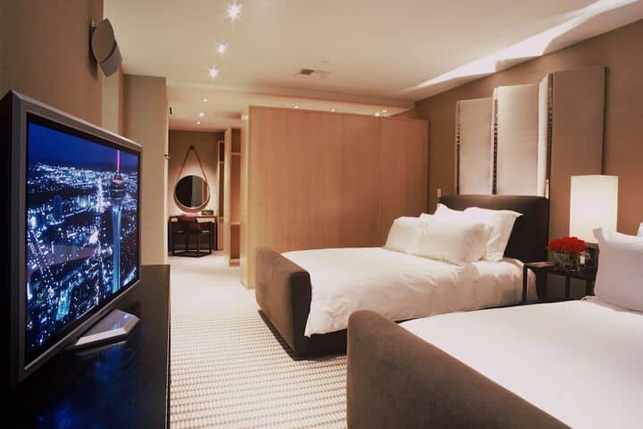 Room 28 of 111